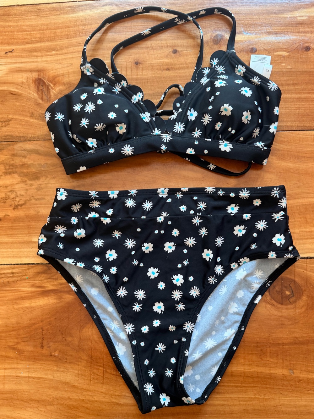 Cupshe Bikini, Size XS, Black Floral, Like New, High waist bottoms 💙🖤💙🖤